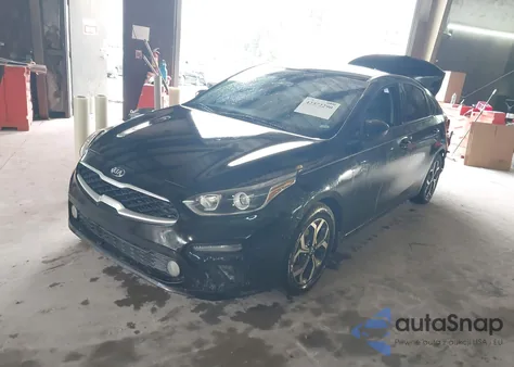 2020 Kia Forte Lxs z USA, uszkodzony, nr VIN 3KPF24AD8LE194334